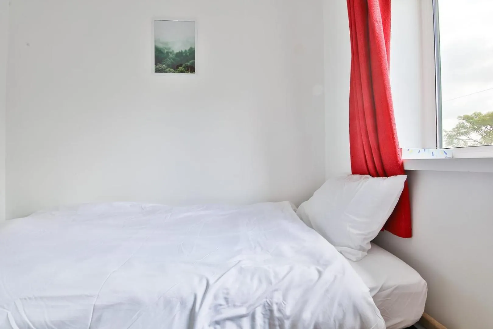 Garden Station Dwelling In Rumney Cardiff 0*,  Reino Unido